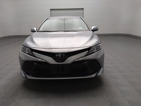 Used 2018 Toyota Camry L image 15