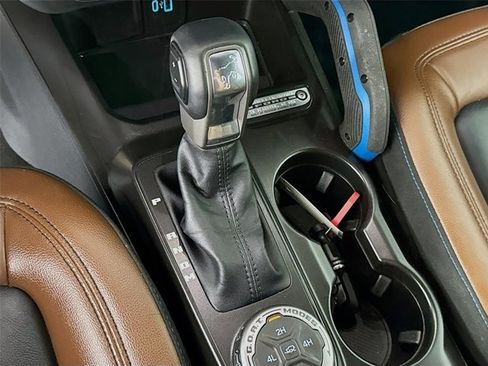 Used 2023 Ford Bronco Outer Banks AWD/4WD image 18