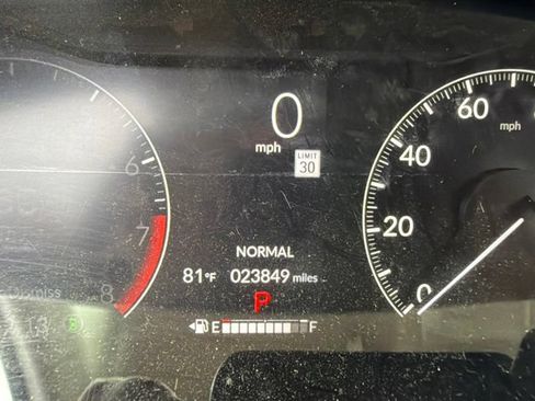 Used 2024 Honda HR-V LX image 10