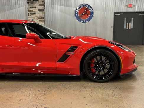 Used 2019 Chevrolet Corvette Grand Sport RWD image 19