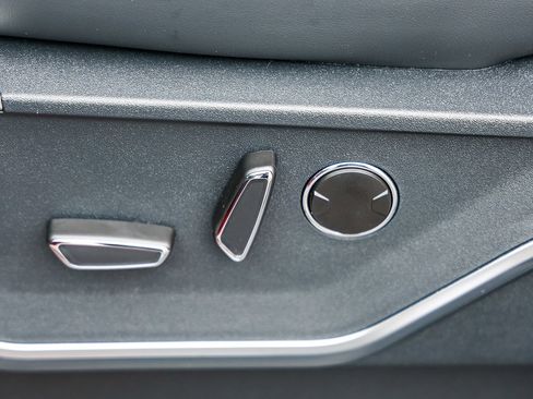 Used 2025 Ford F150 Raptor image 22