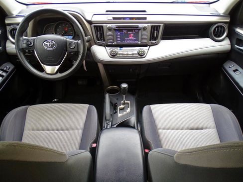Used 2014 Toyota RAV4 XLE FWD image 22