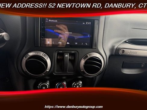 Used 2013 Jeep Wrangler Sport AWD/4WD image 14