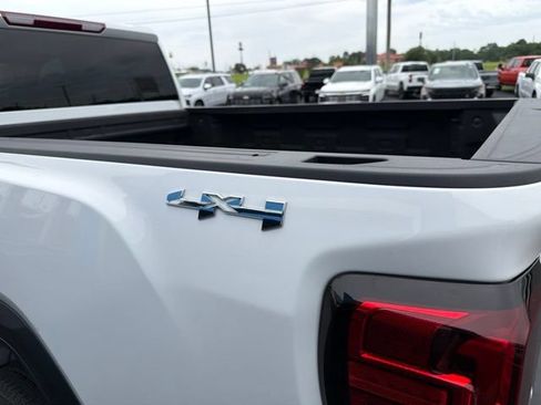 Used 2025 GMC Sierra 2500 Pro w/ Convenience Package AWD/4WD image 25