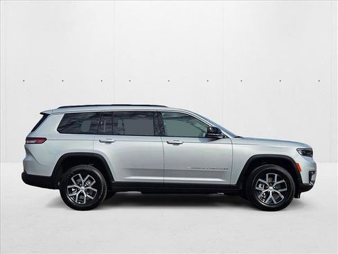 New 2025 Jeep Grand Cherokee L Limited image 5