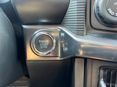 Used 2024 Ford F150 Lariat w/ Equipment Group 502A High AWD/4WD image 31