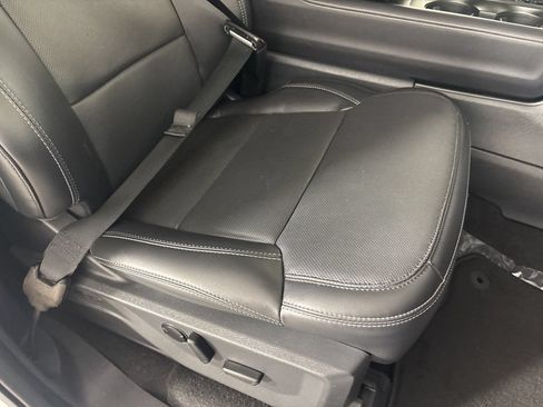 Used 2025 Ford Expedition Platinum AWD/4WD image 29