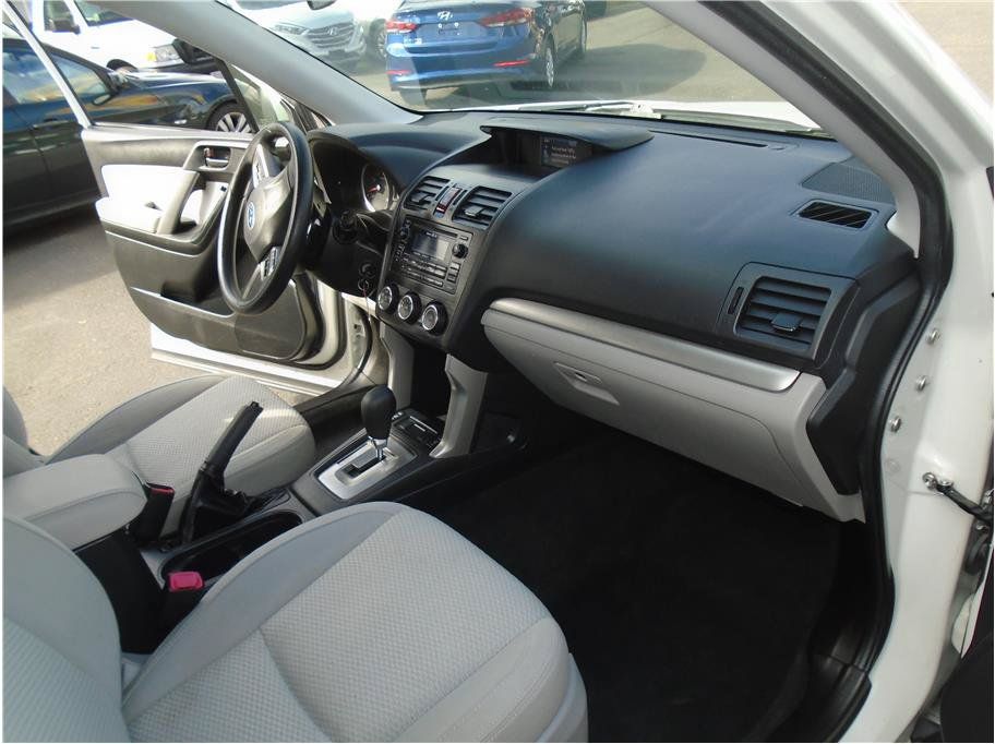 Used 2015 Subaru Forester 2.5i Premium w/ All-Weather Package AWD/4WD image 15