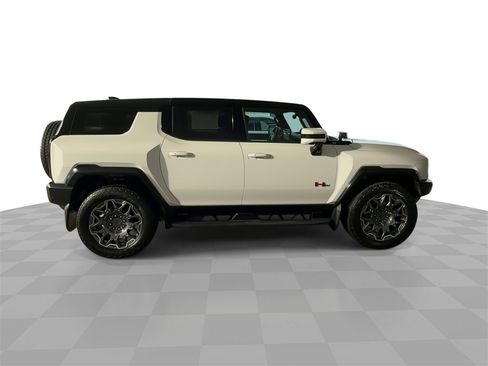 Certified 2024 GMC Hummer EV 3X w/ LPO, Illumination Package image 9