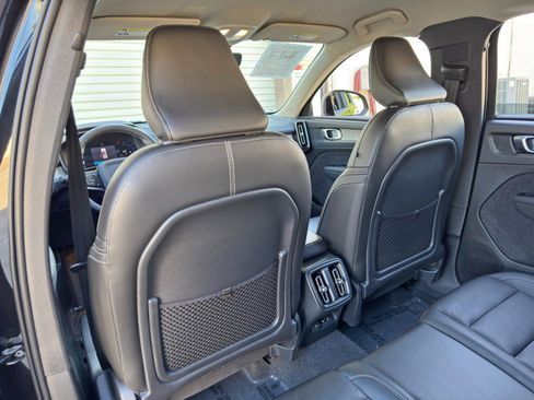 Used 2023 Volvo XC40 B5 Core w/ Protection Package Premier AWD/4WD image 32