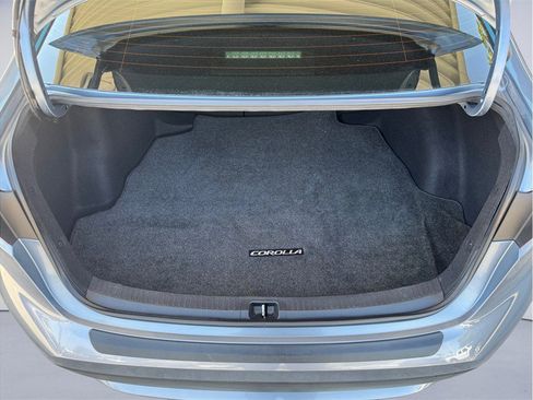 Used 2022 Toyota Corolla LE w/ Carpet Mat Package (TMS) FWD image 25