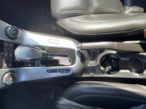 Used 2014 Chevrolet Cruze LTZ image 25