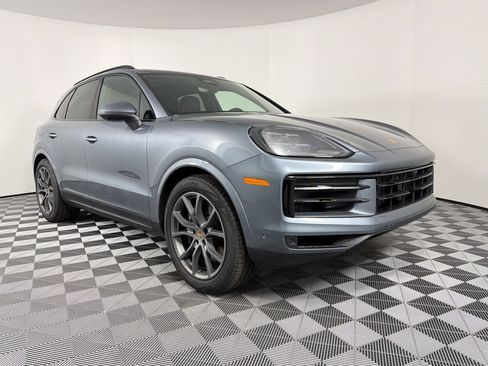 Certified 2026 Porsche Cayenne AWD/4WD image 7