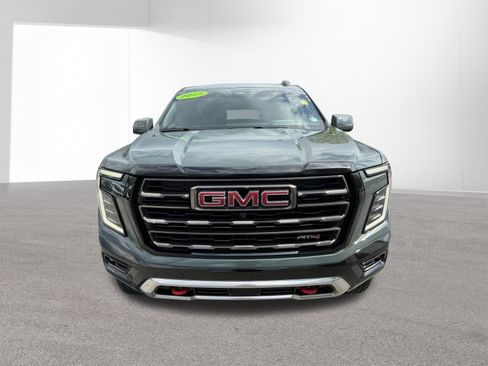 Used 2025 GMC Yukon XL AT4 Ultimate AWD/4WD image 9