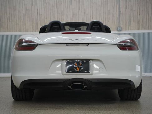 Used 2016 Porsche Boxster RWD image 9