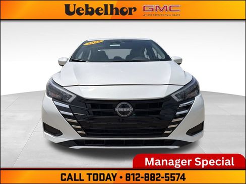 Used 2025 Nissan Versa SV w/ Trunk Package FWD image 9