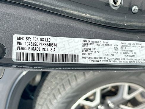 Used 2023 Jeep Wagoneer L Series III w/ Preferred Equipment Group AWD/4WD image 33