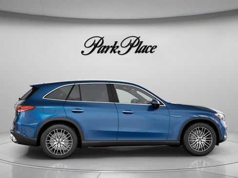 Used 2026 Mercedes-Benz GLC 300 image 21