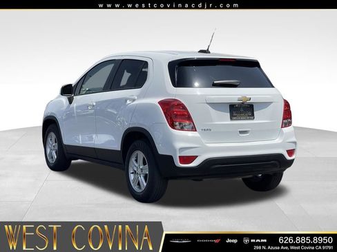 Used 2022 Chevrolet Trax LS w/ Tint and Cruise Package FWD image 7