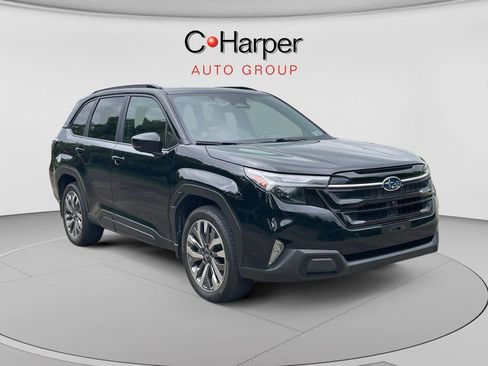 Used 2025 Subaru Forester Touring AWD/4WD image 1