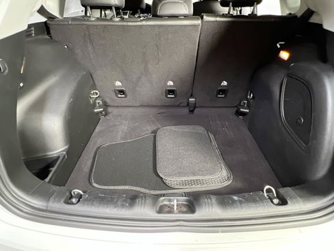 Used 2022 Jeep Compass Latitude w/ Sun and Sound Group image 24