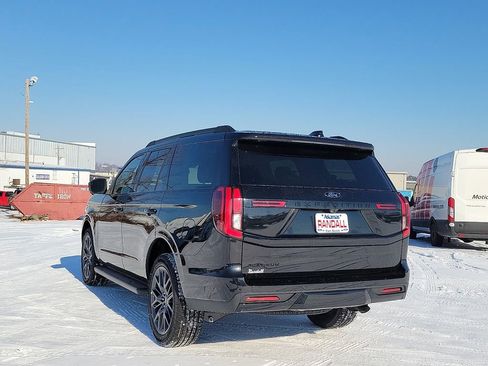 New 2026 Ford Expedition Platinum w/ Stealth Appearance Package image 4