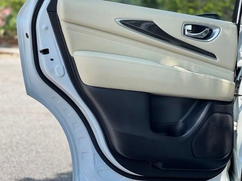 Used 2019 INFINITI QX60 Luxe w/ Essential Package AWD/4WD image 14