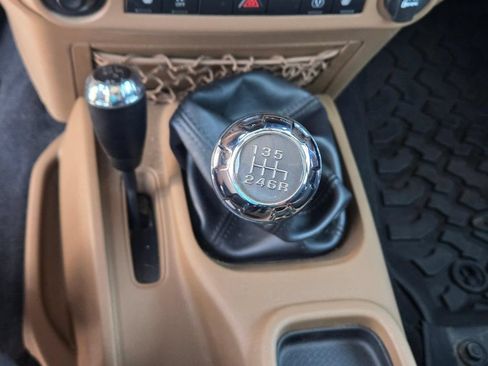 Used 2016 Jeep Wrangler Unlimited Sahara w/ Max Tow Package AWD/4WD image 27
