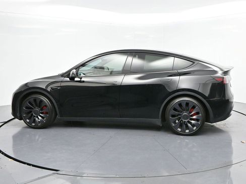 Used 2024 Tesla Model Y Performance image 4