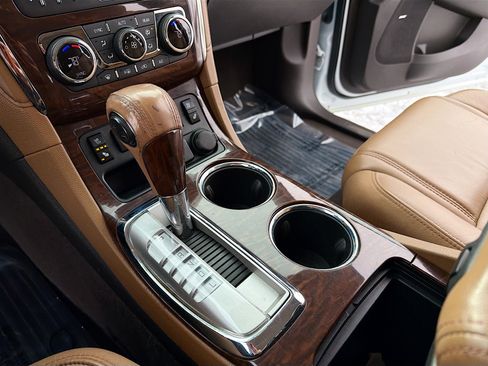 Used 2017 Buick Enclave Premium image 10