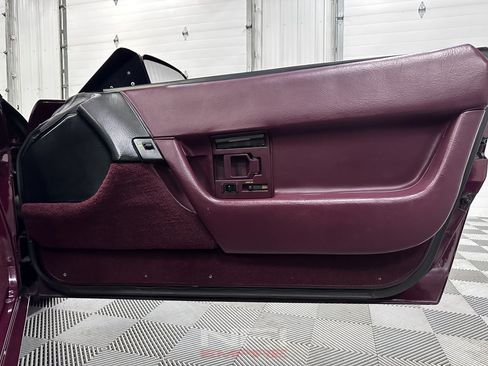 Used 1993 Chevrolet Corvette Convertible RWD image 43