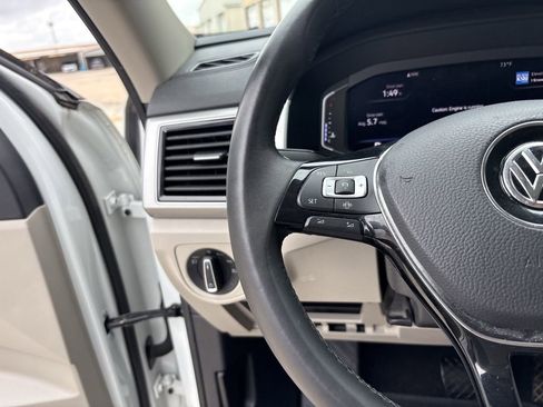 Used 2019 Volkswagen Atlas SEL FWD image 16