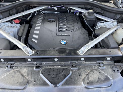 Used 2022 BMW X5 xDrive40i w/ M Sport Package AWD/4WD image 36