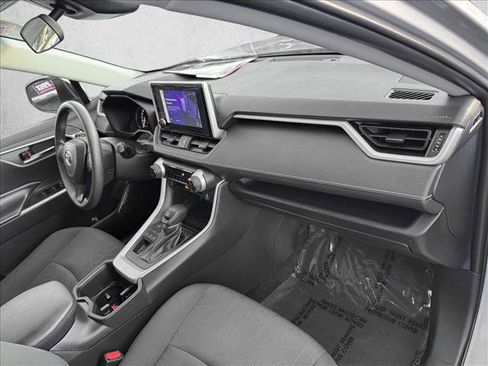 Used 2024 Toyota RAV4 XLE image 21