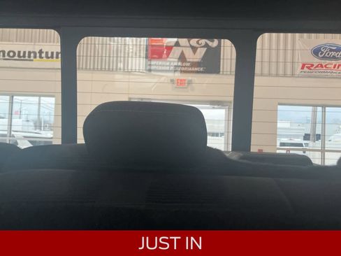 Used 2017 Ford F150 XLT w/ Equipment Group 302A Luxury image 31