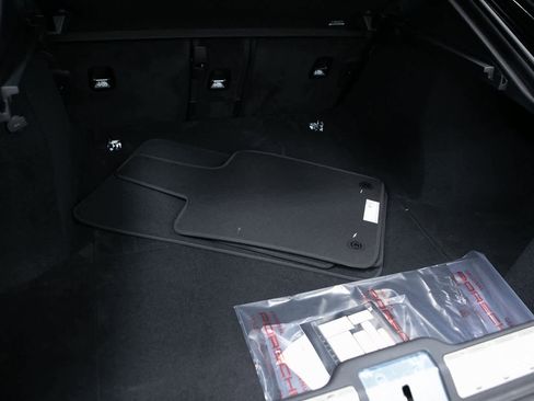 New 2026 Porsche Panamera 4 image 31