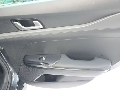 Used 2023 Kia K5 LXS image 17