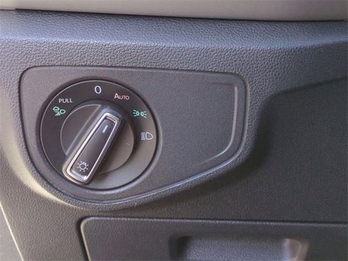 Used 2021 Volkswagen Atlas SE w/ Panoramic Sunroof Package image 18