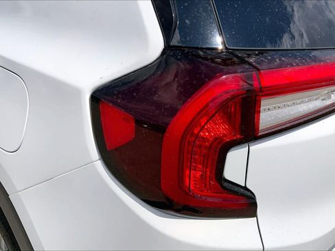 Used 2024 GMC Terrain SLE FWD image 28