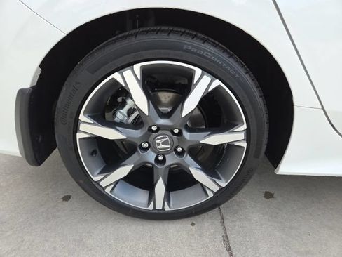 Certified 2025 Honda Civic Sport image 13