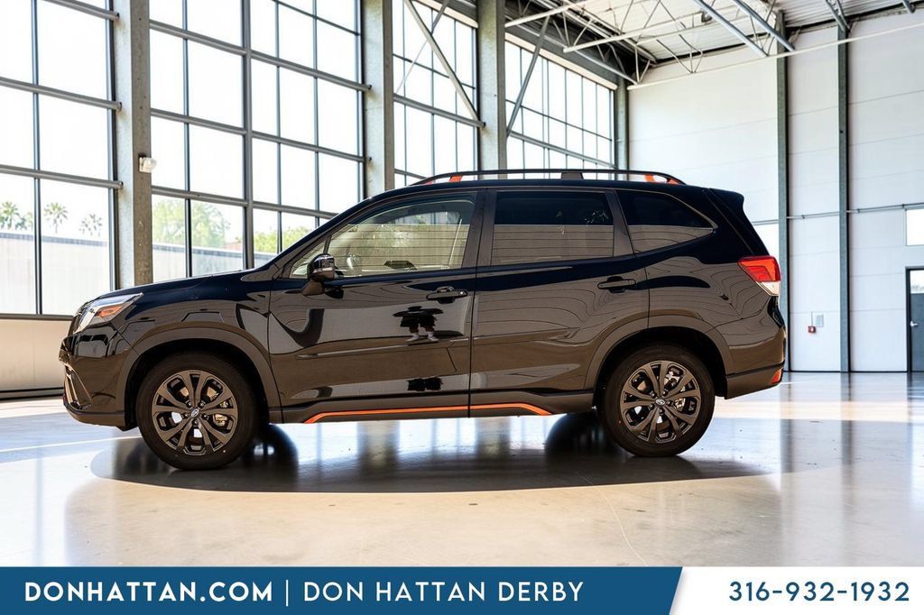 Used 2024 Subaru Forester Sport AWD/4WD image 2