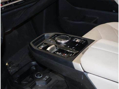 Certified 2024 BMW iX xDrive50 w/ Sport Package AWD/4WD image 12