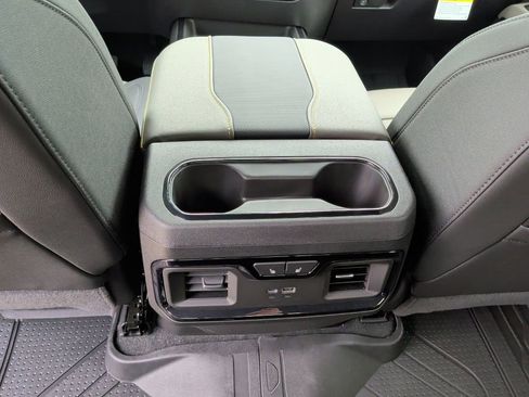 New 2026 Chevrolet Silverado 2500 ZR2 AWD/4WD image 41
