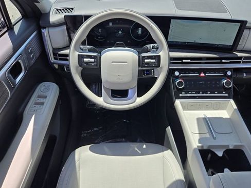 Used 2025 Hyundai Santa Fe Calligraphy image 12