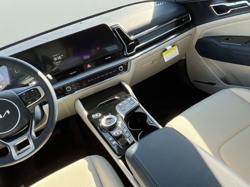 New 2025 Kia Sportage EX w/ EX Premium Package AWD/4WD image 13