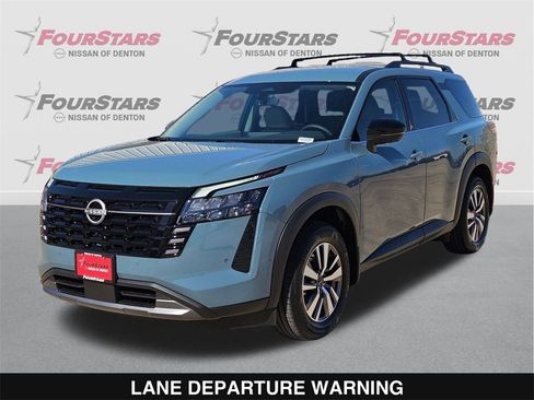 New 2026 Nissan Pathfinder SL image 9