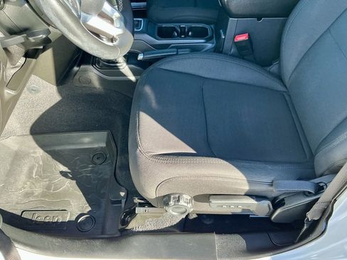 Used 2020 Jeep Gladiator Sport w/ Quick Order Package 24S image 39