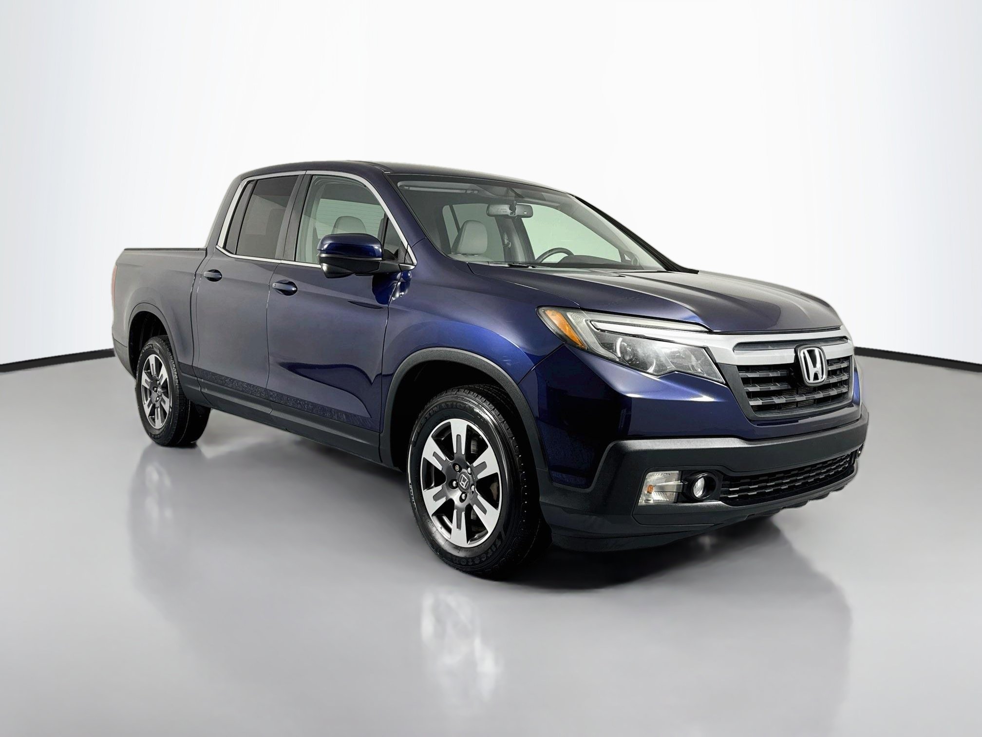 Used 2018 Honda Ridgeline RTL-T image 3