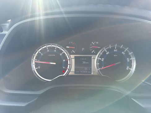 Used 2018 Toyota 4Runner SR5 image 21