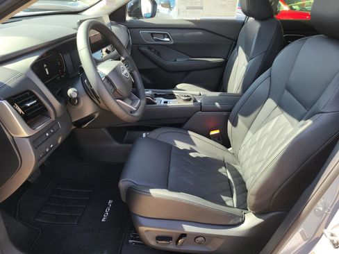 New 2026 Nissan Rogue Platinum w/ Tech Package AWD/4WD image 21